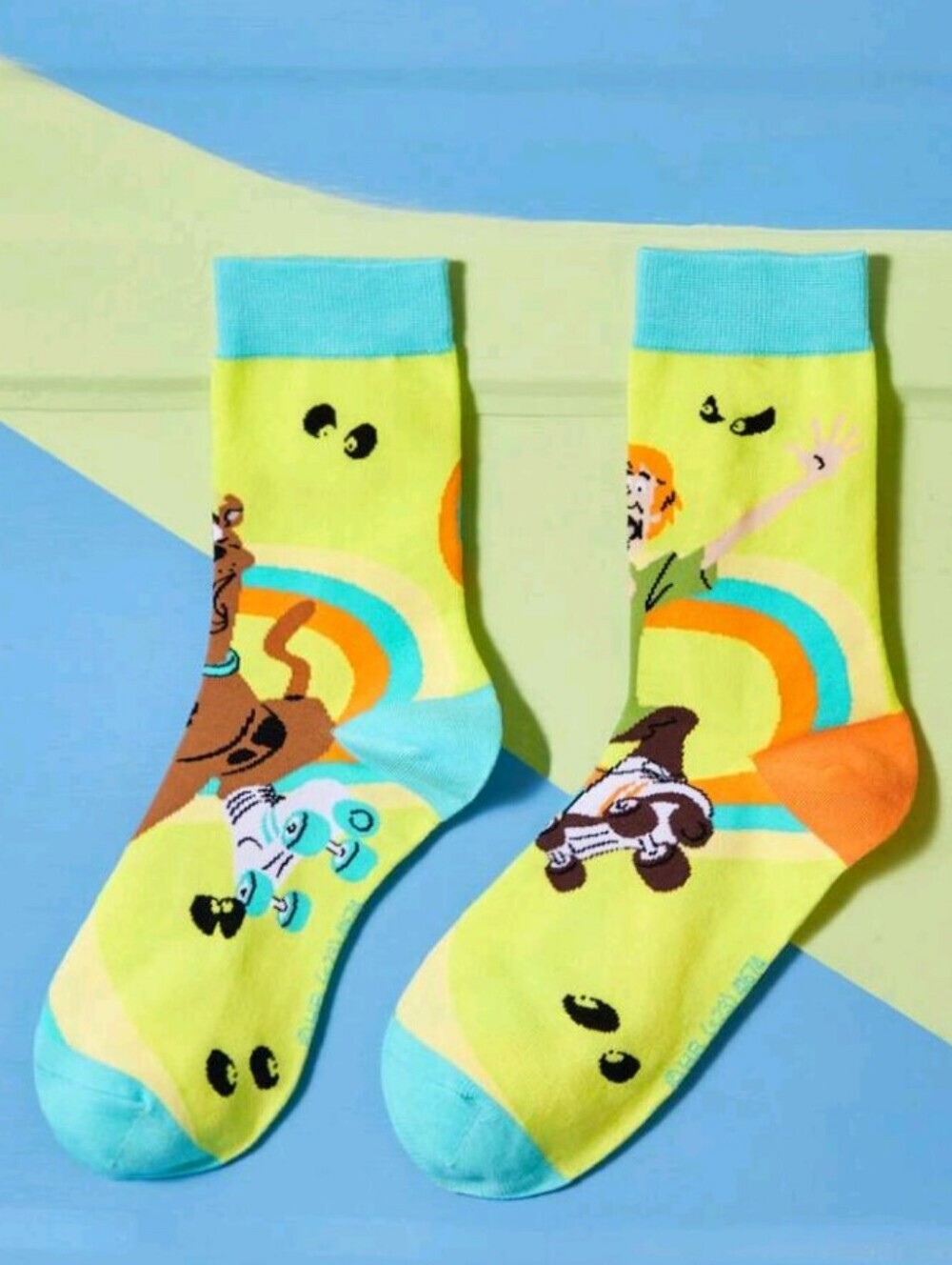 Scooby-Doo Shaggy Novelty Crew Mid-calf Socks in Lime Green & Aqua